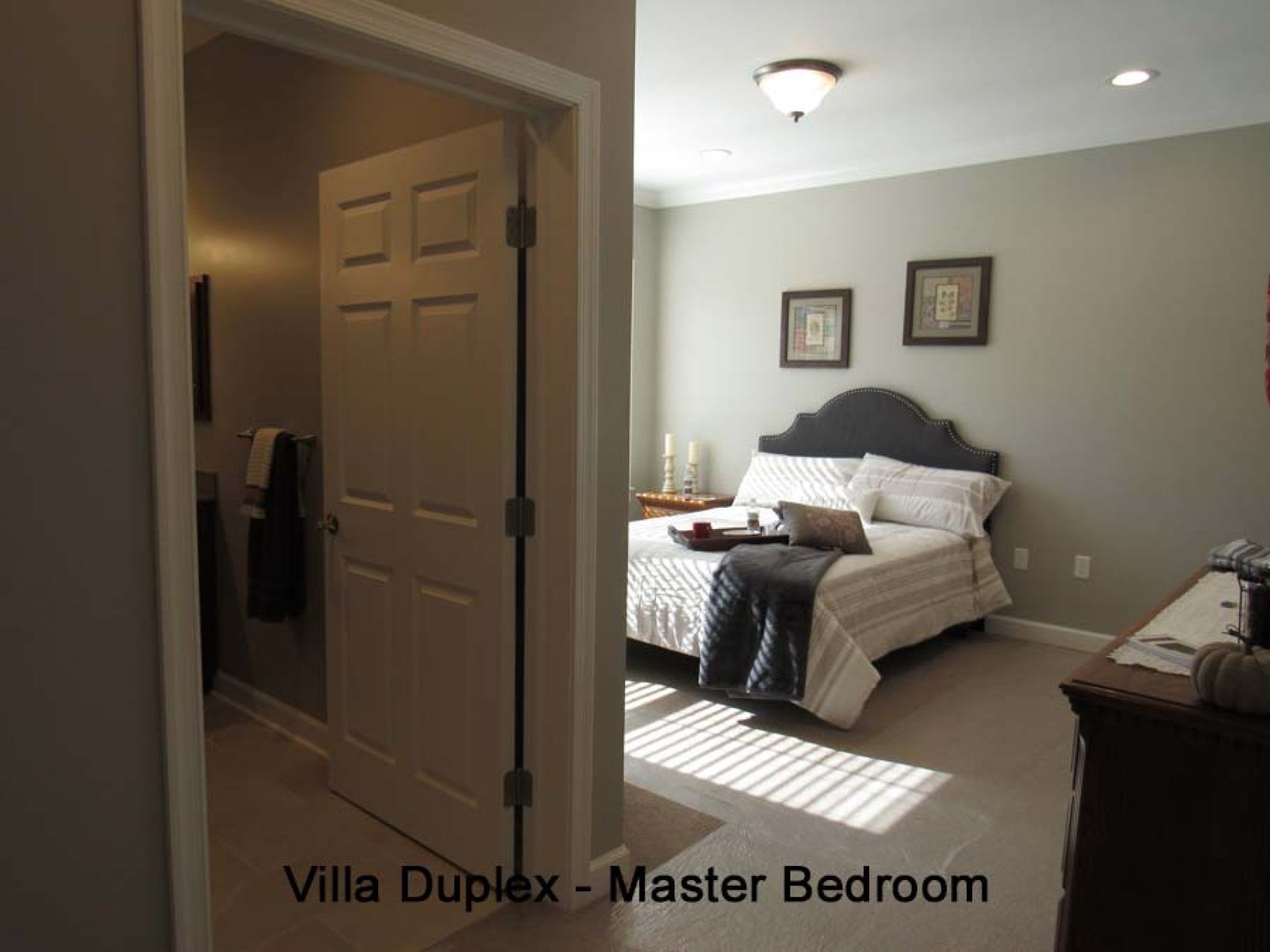 Villa-Duplex_39_Master-Bedroom-1.jpg