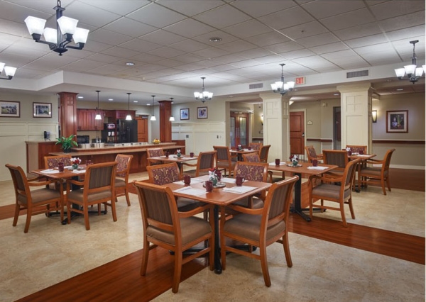 Skilled-Care-Memory-Support_Gallery_Dining-Room-1.jpg