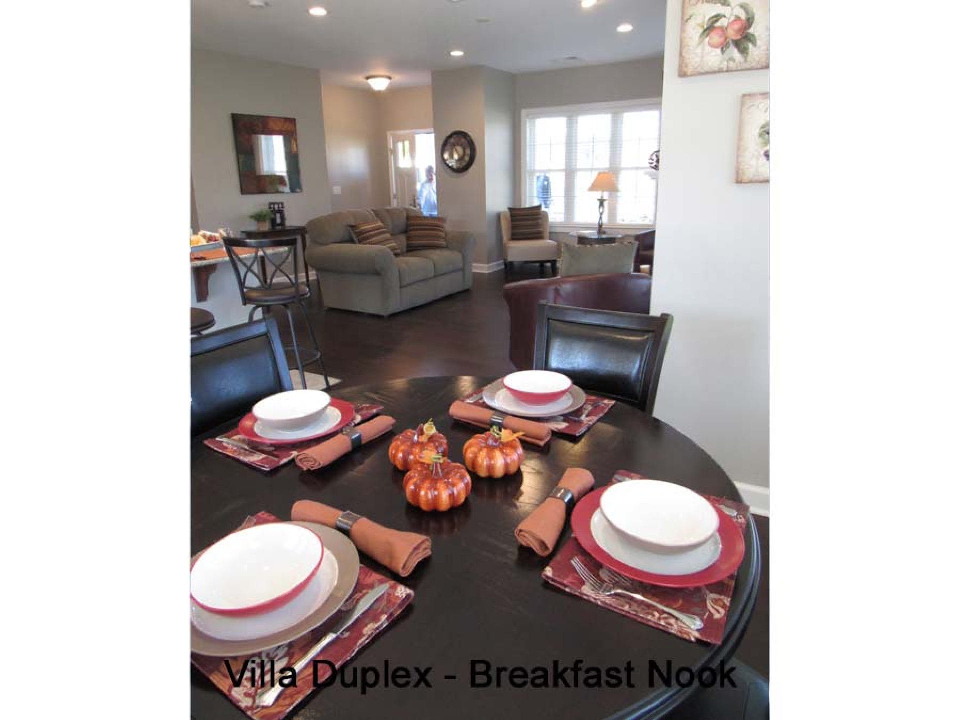 Villa-Duplex_39_Breakfast-Nook-2-0001.jpg Villa-Duplex_39_Breakfast-Nook-2-0001.jpg